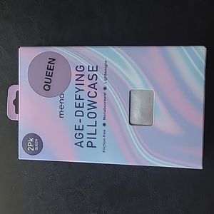 Age-Defying Pillowcase Set